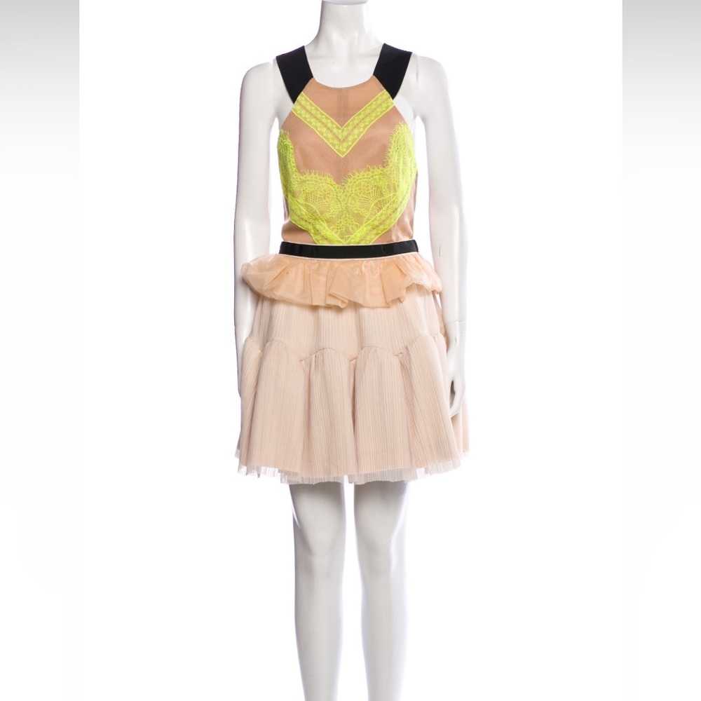 Three Floor Colorblock Dress - ADORABLE (Size M)